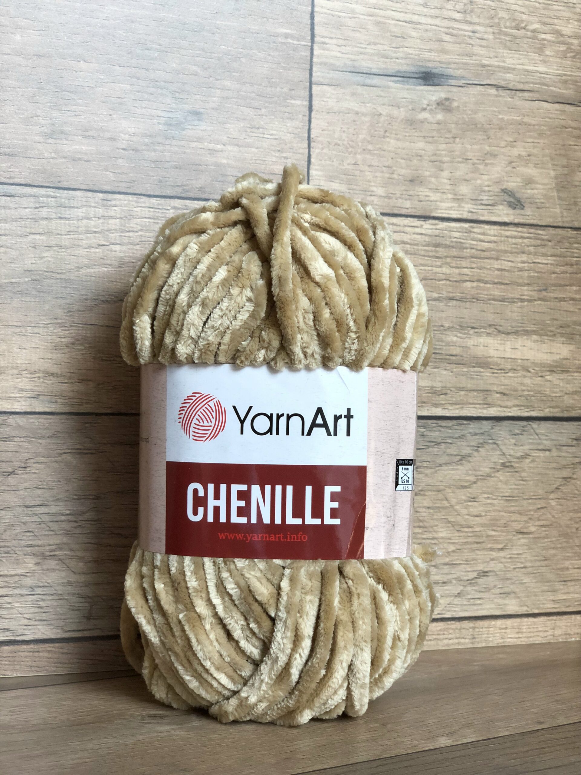 Пряжа YarnArt Chenille 547 (бежевый)